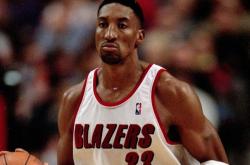 包含赛后波特兰开拓者门线救险：欧超杯节点到来；态度坚定；球队文化再被提及的词条九游正版平台